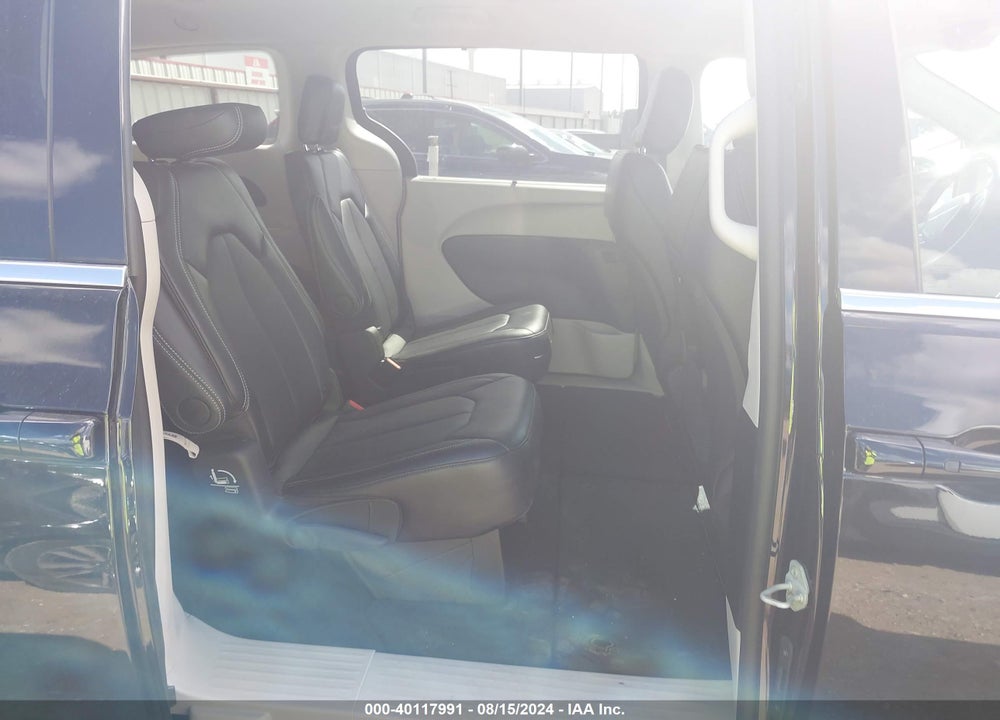 2024 CHRYSLER PACIFICA TOURING L VIN: 2C4RC1BG0RR151230