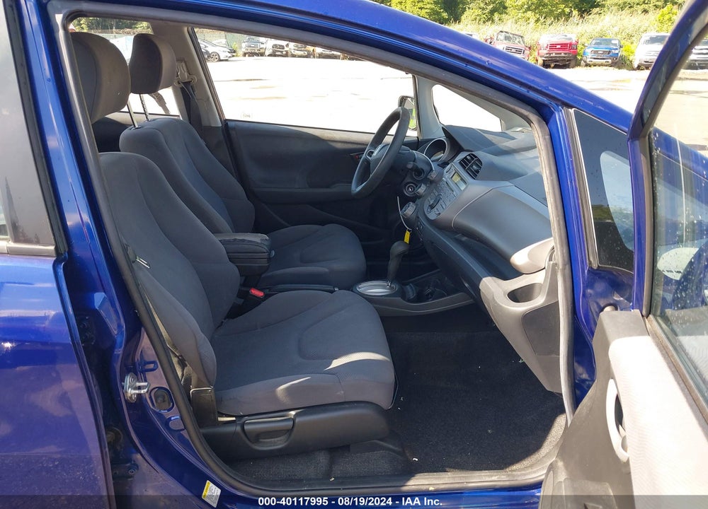 2009 HONDA FIT VIN: JHMGE88209S042043