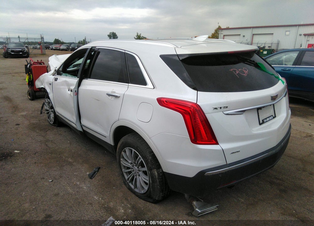 2017 CADILLAC XT5 LUXURY VIN: 1GYKNDRS8HZ143897