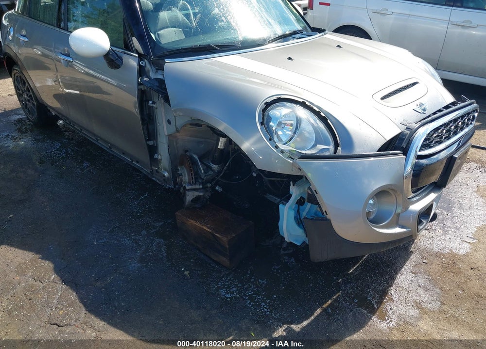 2017 MINI HARDTOP COOPER S VIN: WMWXU3C39H2D33274