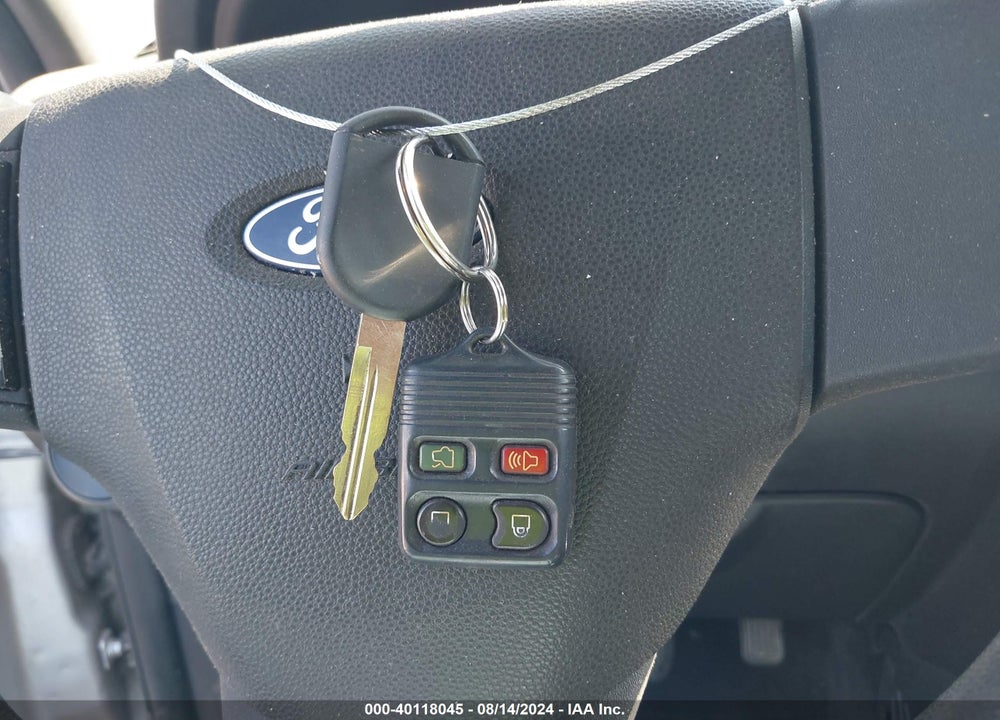 2011 FORD FOCUS SE VIN: 1FAHP3FNXBW190639