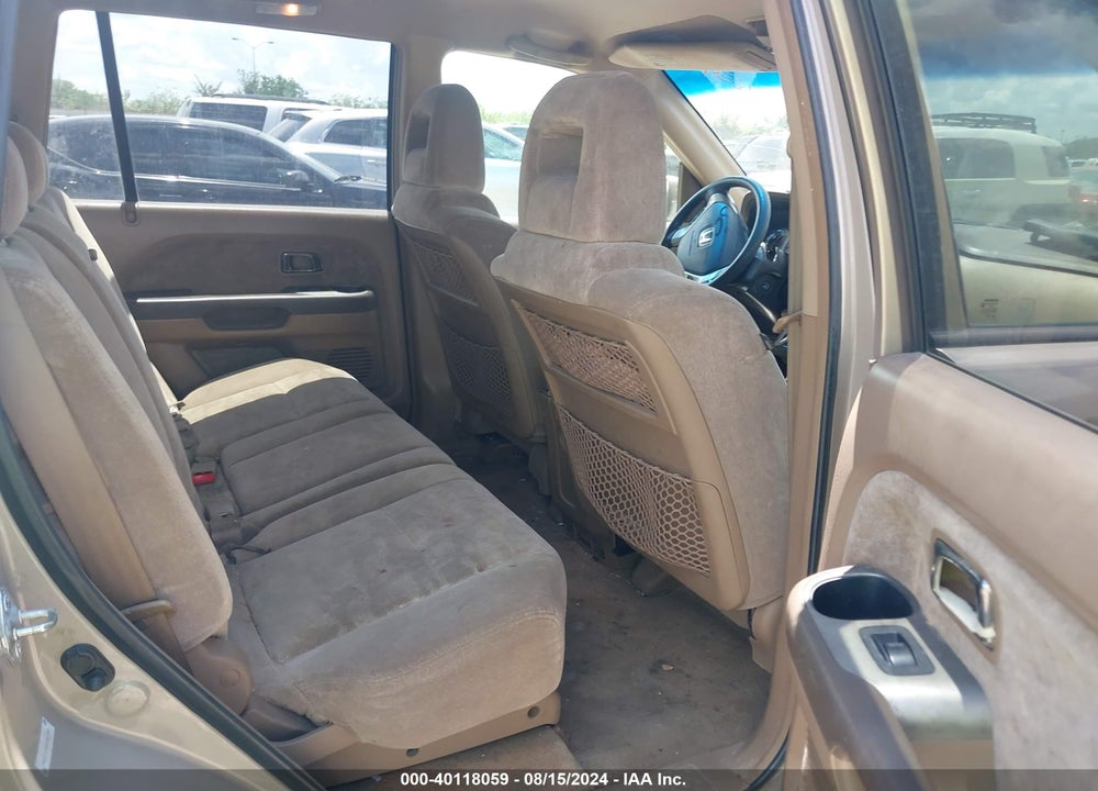2003 HONDA PILOT VIN: 2HKYF18423H561306