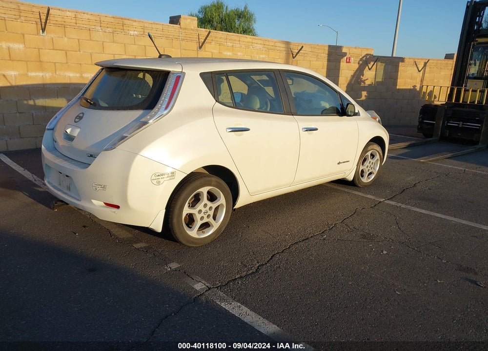 2013 NISSAN LEAF SV VIN: 1N4AZ0CP5DC402433