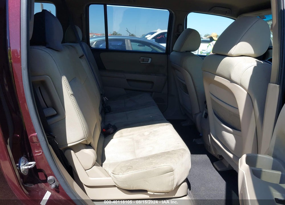 2010 HONDA PILOT LX VIN: 5FNYF3H22AB018799