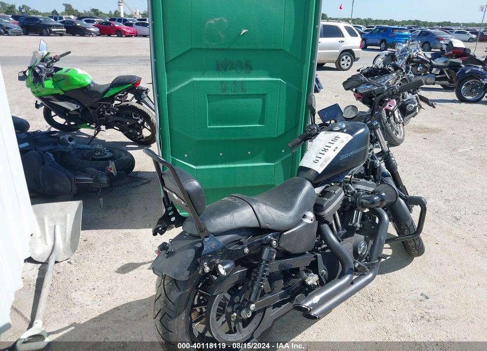 2010 HARLEY-DAVIDSON XL883 N VIN: 1HD4LE21XAC422612