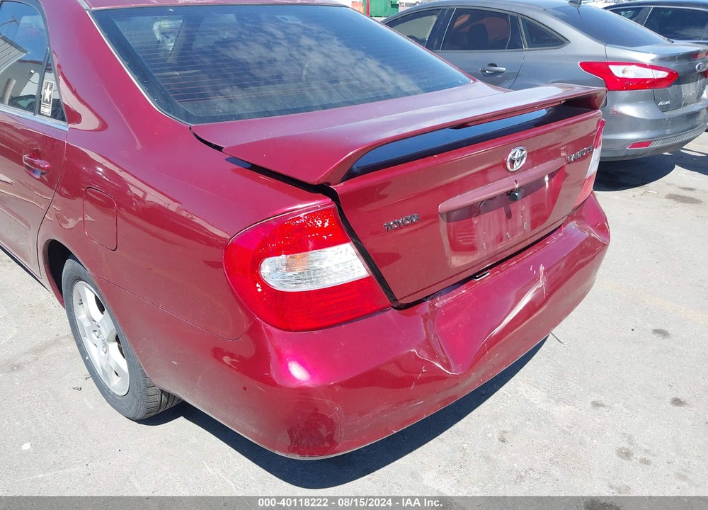 2002 TOYOTA CAMRY SE VIN: JTDBE32K820108198