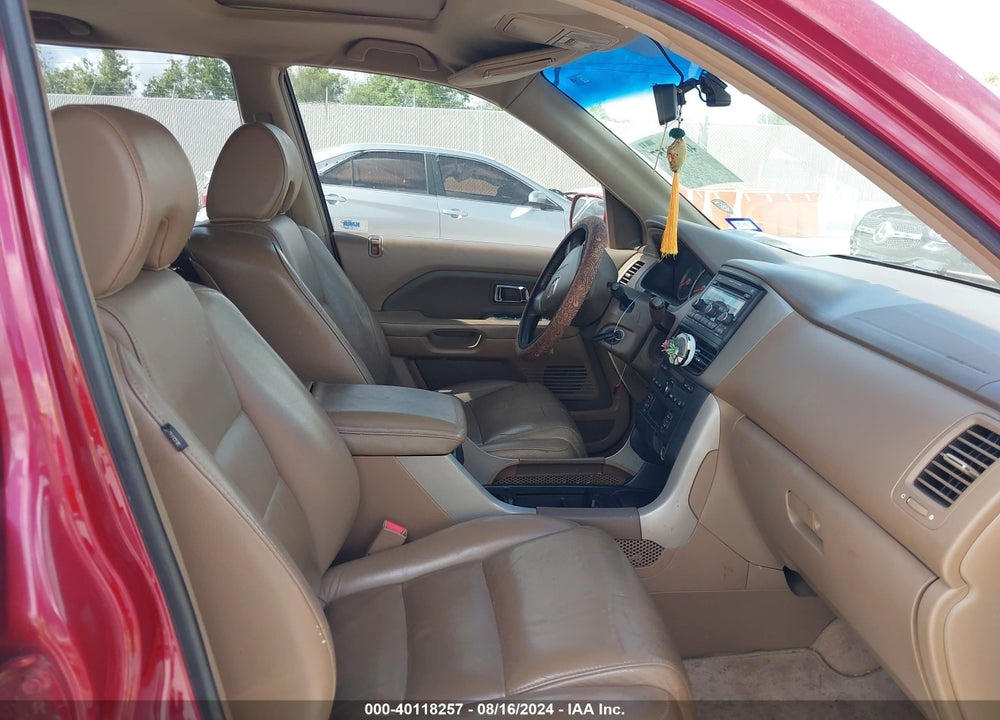 2006 HONDA PILOT EX-L VIN: 5FNYF28526B026302