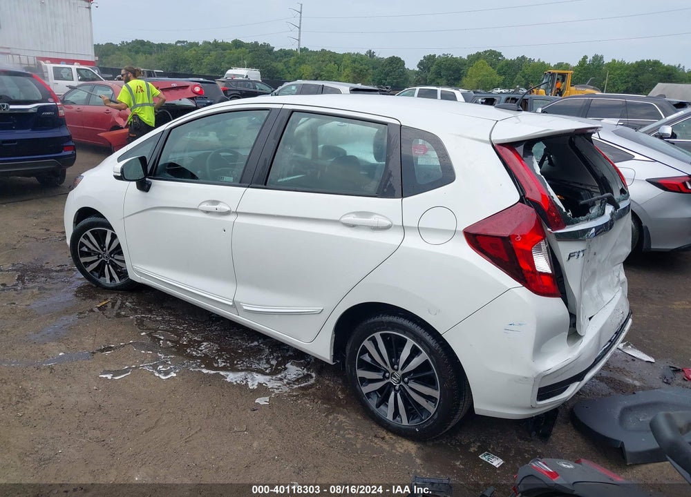 2018 HONDA FIT EX VIN: 3HGGK5H82JM736499