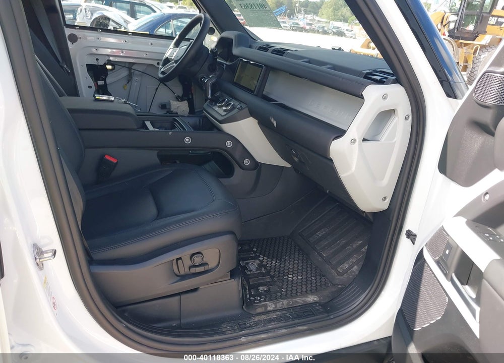 2024 LAND ROVER DEFENDER 110 P300 VIN: SALEJ7EX1R2283018