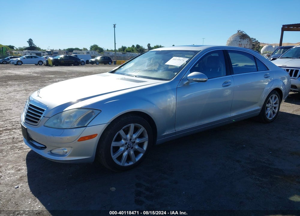 2007 MERCEDES-BENZ S 550 VIN: WDDNG71X57A133689