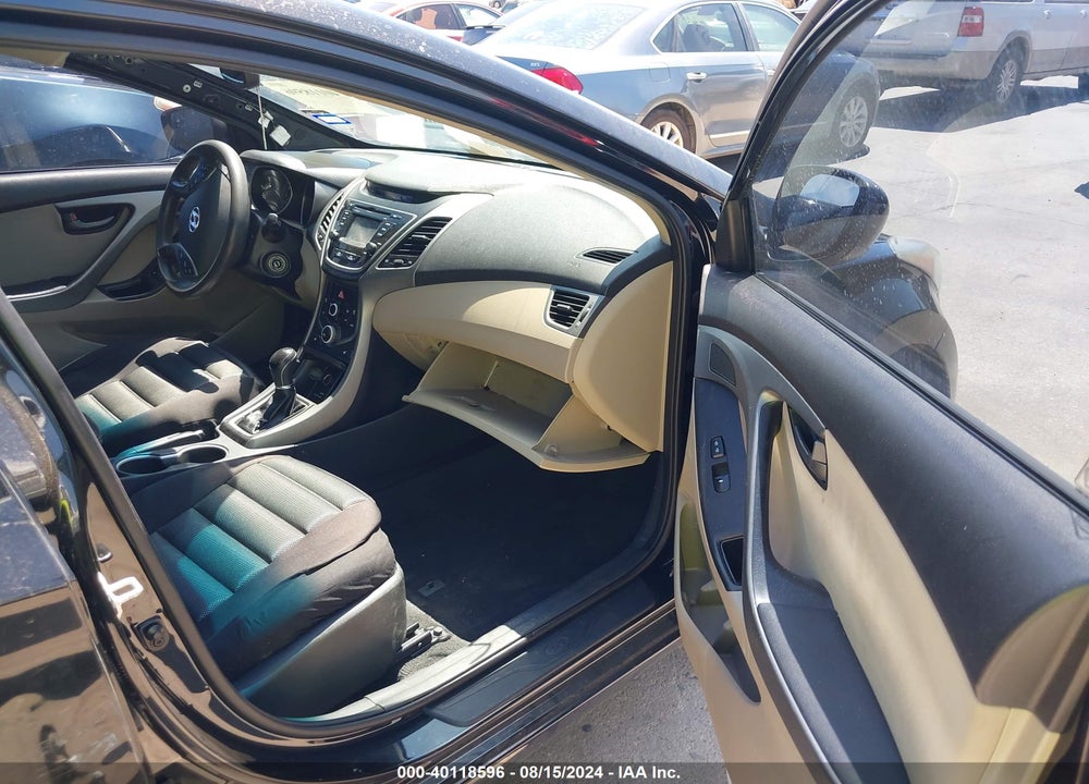 2014 HYUNDAI ELANTRA SE VIN: 5NPDH4AE1EH492415
