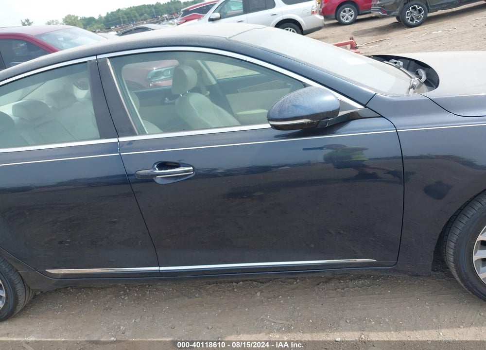 2017 KIA CADENZA PREMIUM VIN: KNALB4J17H5039556