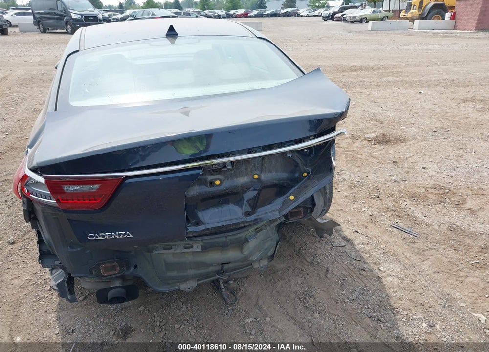 2017 KIA CADENZA PREMIUM VIN: KNALB4J17H5039556