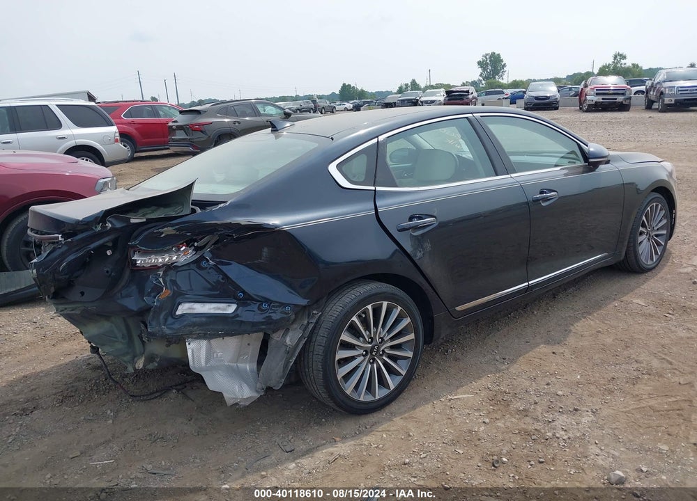 2017 KIA CADENZA PREMIUM VIN: KNALB4J17H5039556