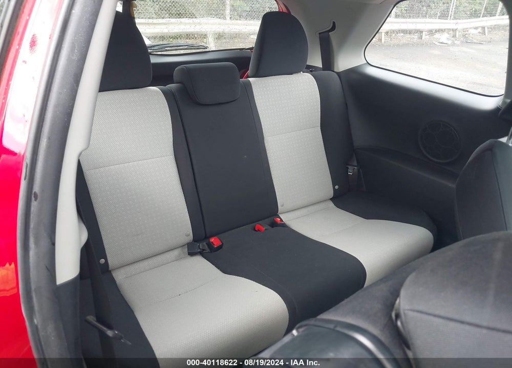 2014 TOYOTA YARIS LE (TMC/CBU PLANT) VIN: JTDJTUD33ED582117