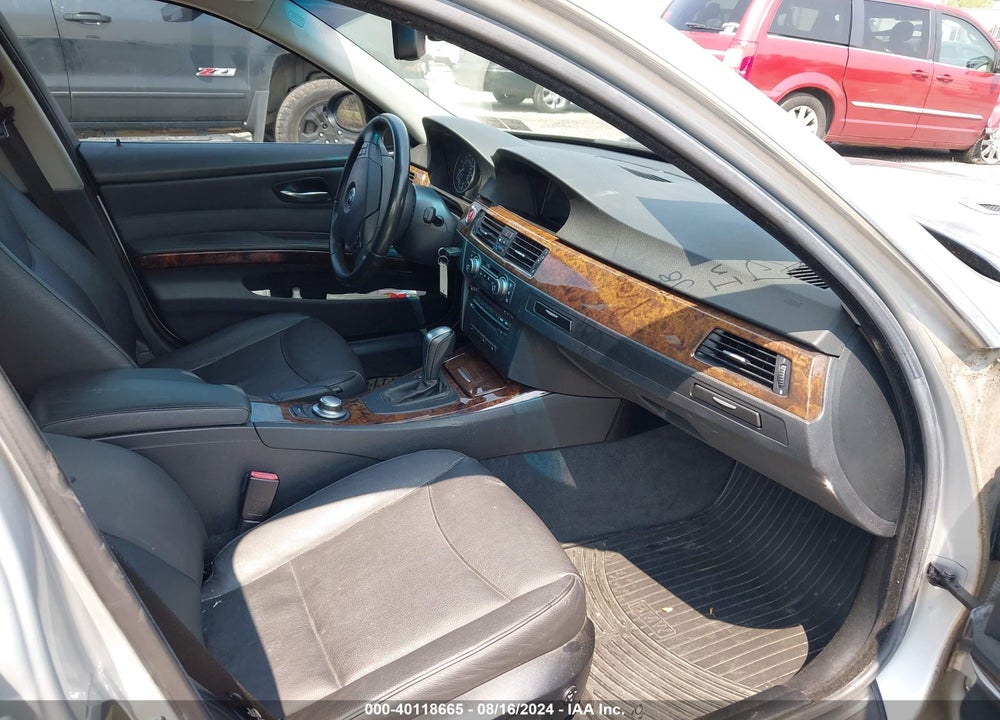 2007 BMW 335XI VIN: WBAVD53577A007933
