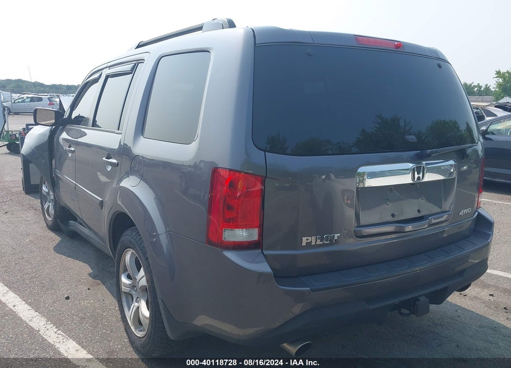 2015 HONDA PILOT EX-L VIN: 5FNYF4H50FB003886