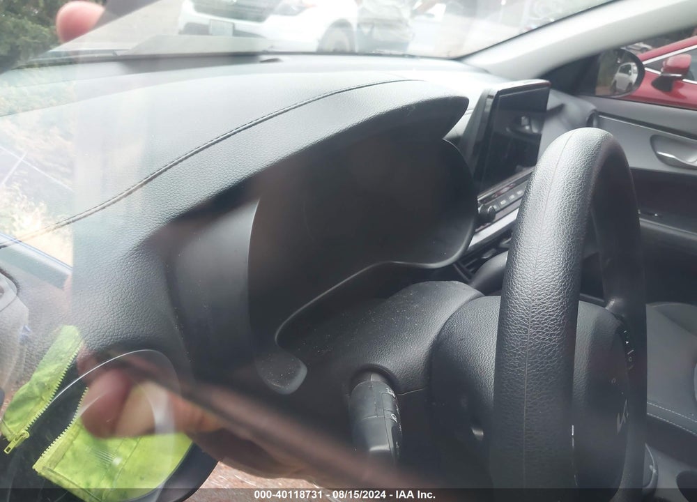 2024 KIA FORTE LXS VIN: 3KPF24AD0RE725390