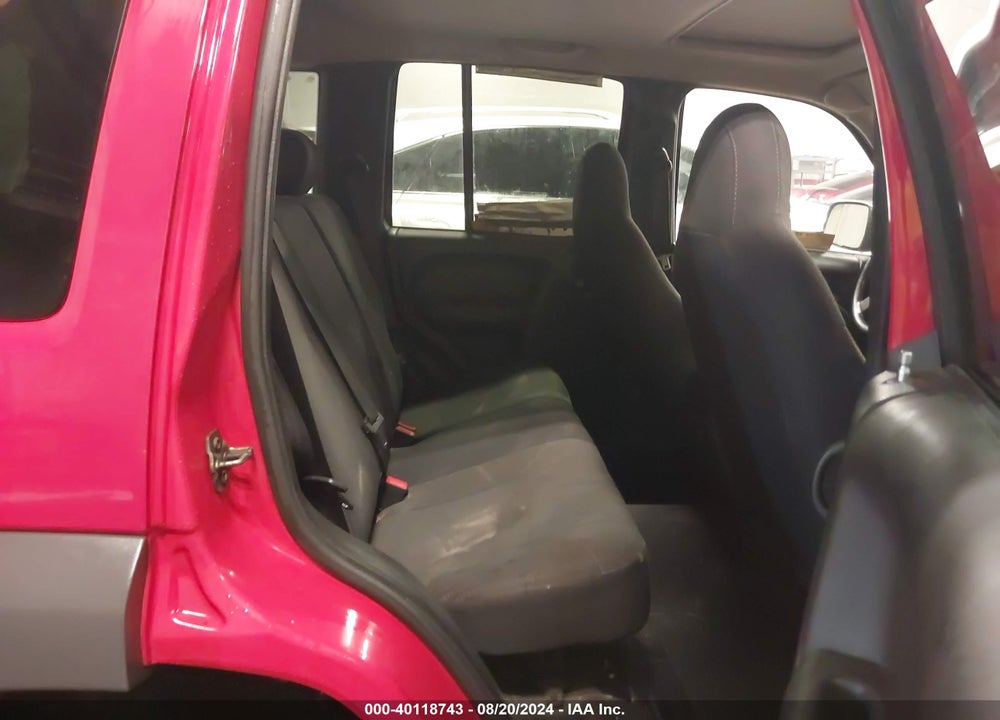 2004 JEEP LIBERTY SPORT VIN: 1J4GL48K54W163551