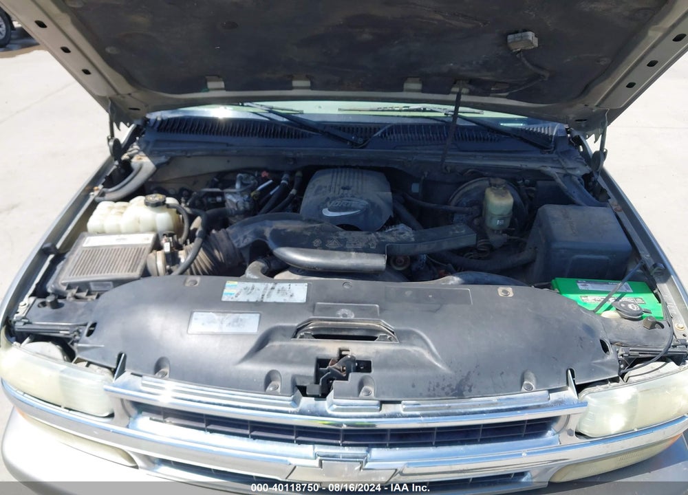 2002 CHEVROLET SUBURBAN 1500 LT VIN: 1GNEC16Z52J235944