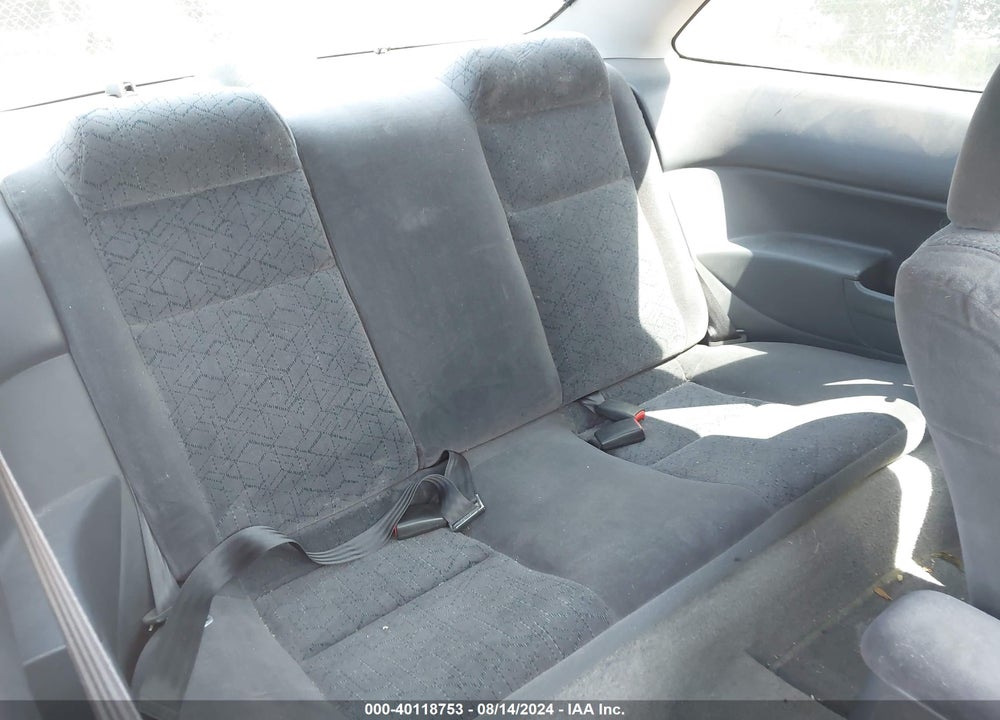 2000 HONDA CIVIC HX VIN: 1HGEJ7120YL115558