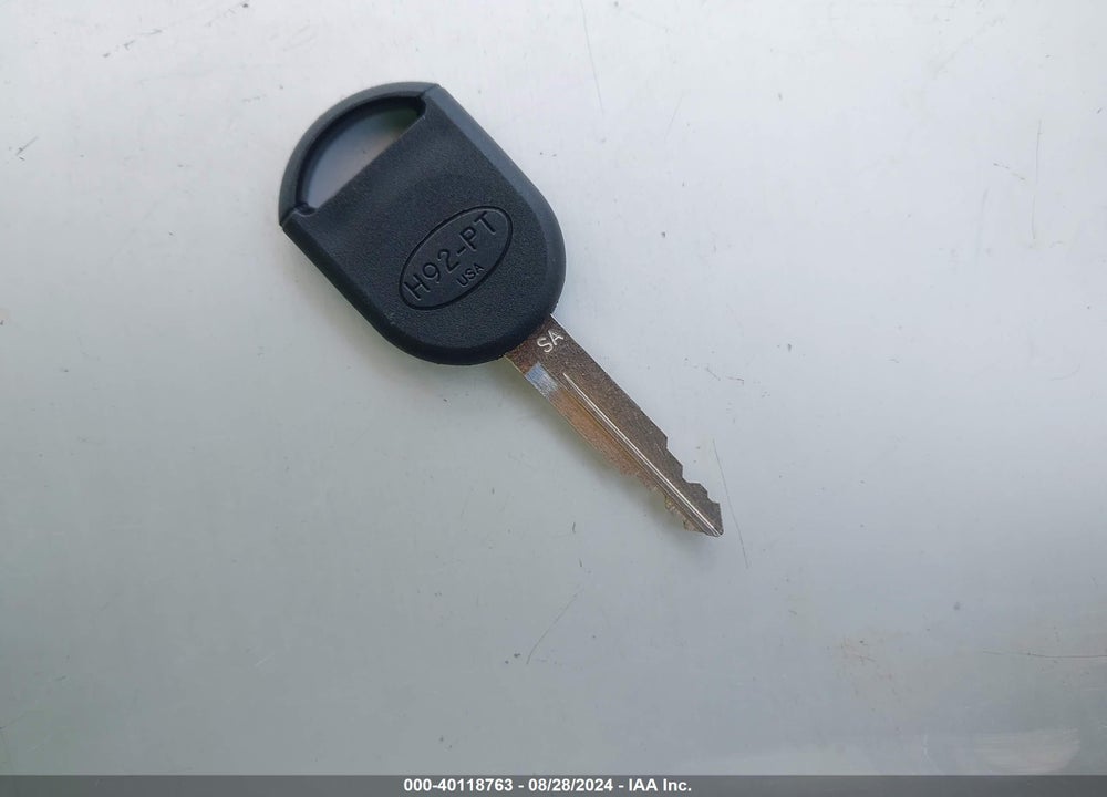 2010 FORD FUSION S VIN: 3FAHP0GAXAR393784
