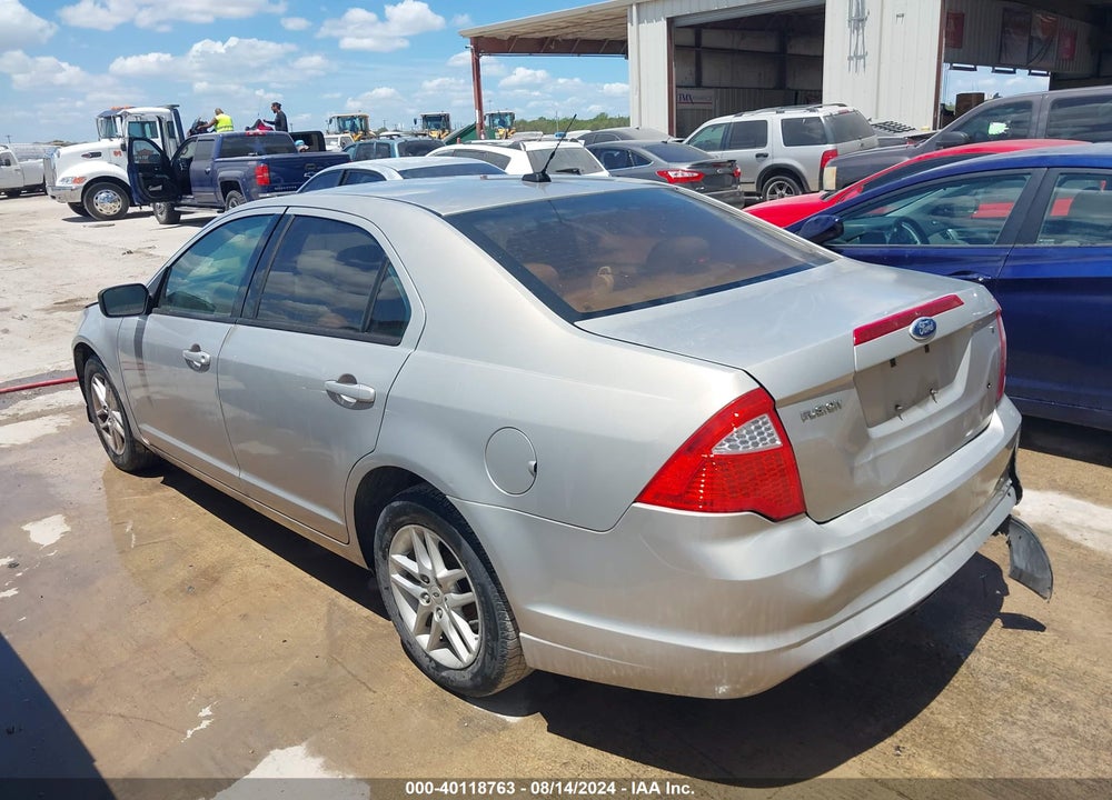 2010 FORD FUSION S VIN: 3FAHP0GAXAR393784