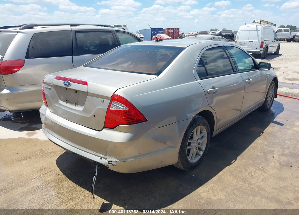 2010 FORD FUSION S VIN: 3FAHP0GAXAR393784