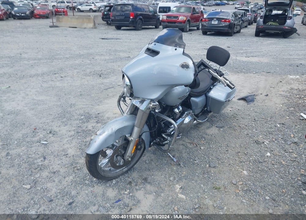 2023 HARLEY-DAVIDSON FLHX VIN: 1HD1KBC19PB613116
