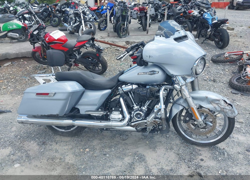 2023 HARLEY-DAVIDSON FLHX VIN: 1HD1KBC19PB613116