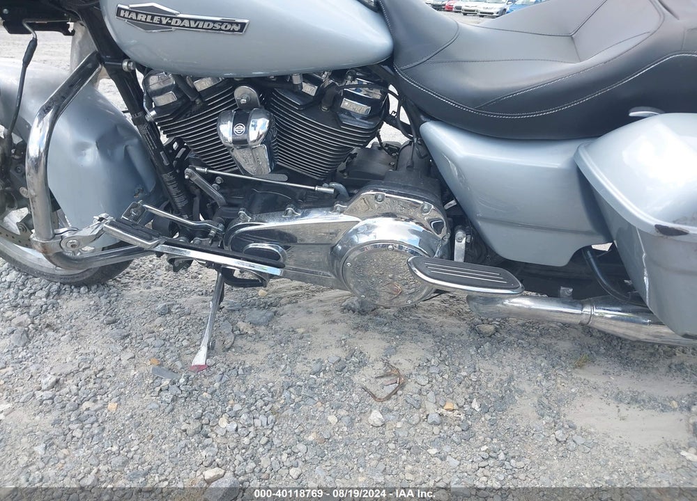 2023 HARLEY-DAVIDSON FLHX VIN: 1HD1KBC19PB613116