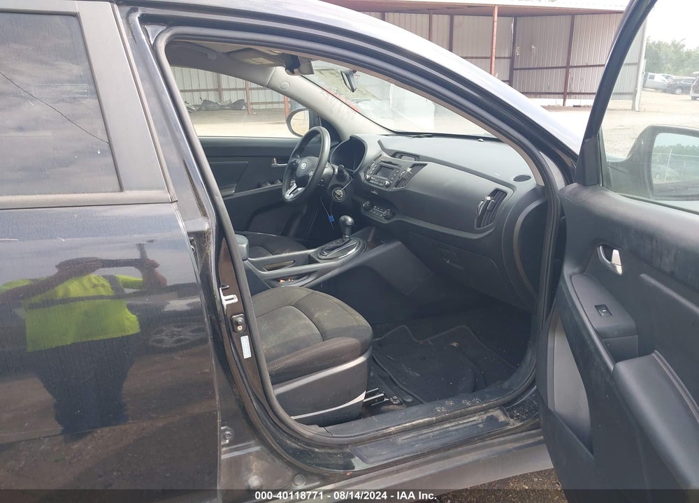 2012 KIA SPORTAGE VIN: KNDPB3A28C7337795