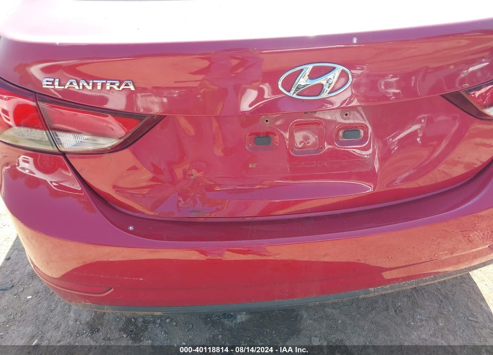 2015 HYUNDAI ELANTRA SE VIN: KMHDH4AE7FU392967