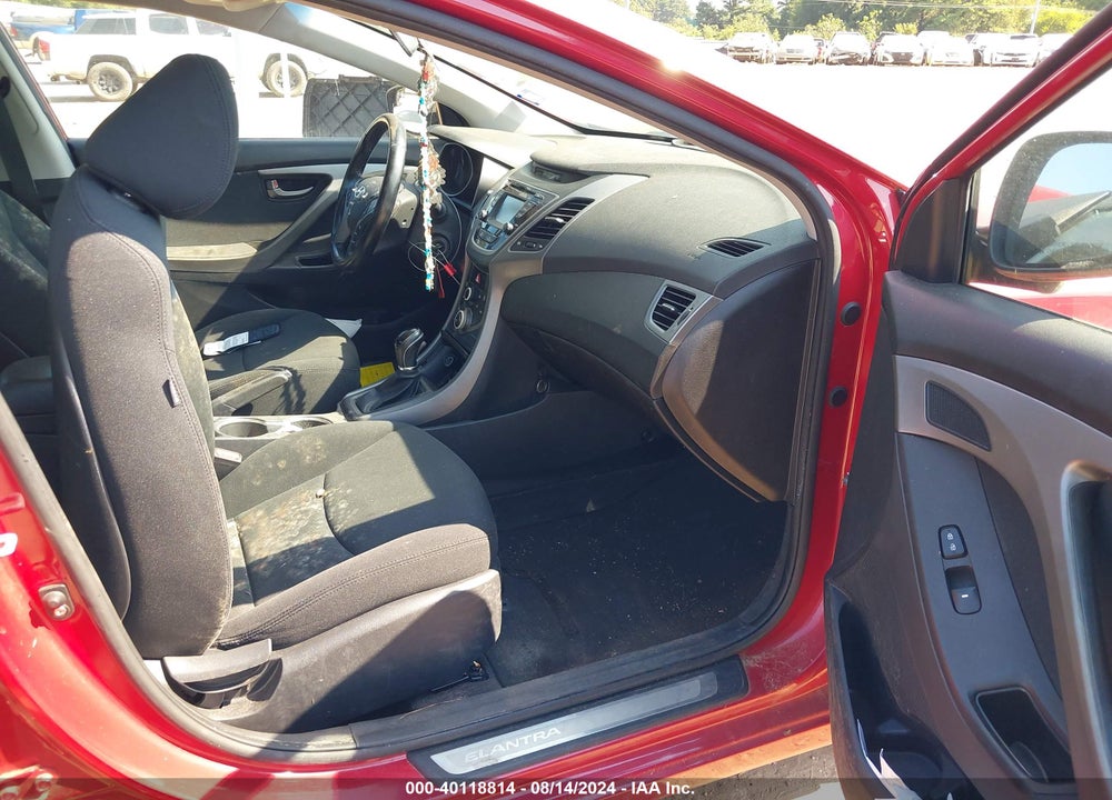 2015 HYUNDAI ELANTRA SE VIN: KMHDH4AE7FU392967