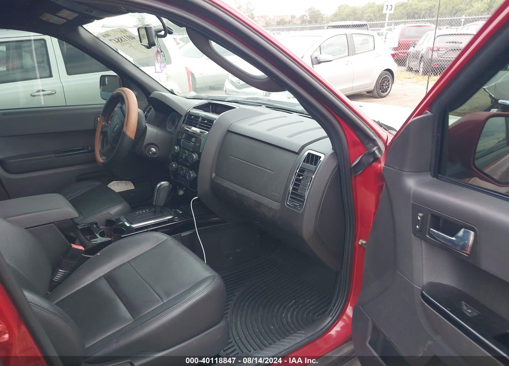2011 FORD ESCAPE LIMITED VIN: 1FMCU0E78BKA06297