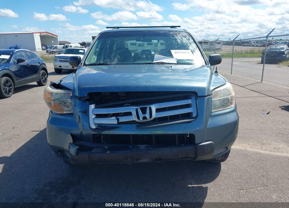 2007 HONDA PILOT LX VIN: 5FNYF18157B012810