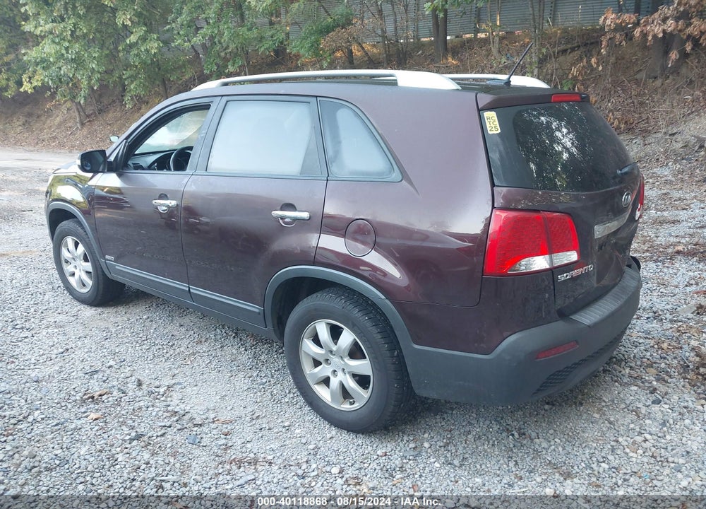 2011 KIA SORENTO LX V6 VIN: 5XYKTDA25BG165577