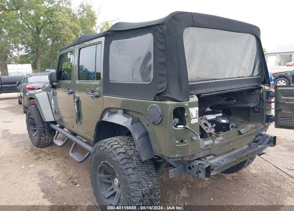 2015 JEEP WRANGLER UNLIMITED SAHARA VIN: 1C4HJWEG7FL632591