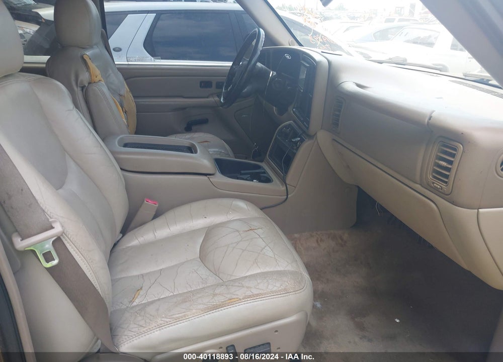 2004 CHEVROLET TAHOE LT VIN: 1GNEC13Z04R174334