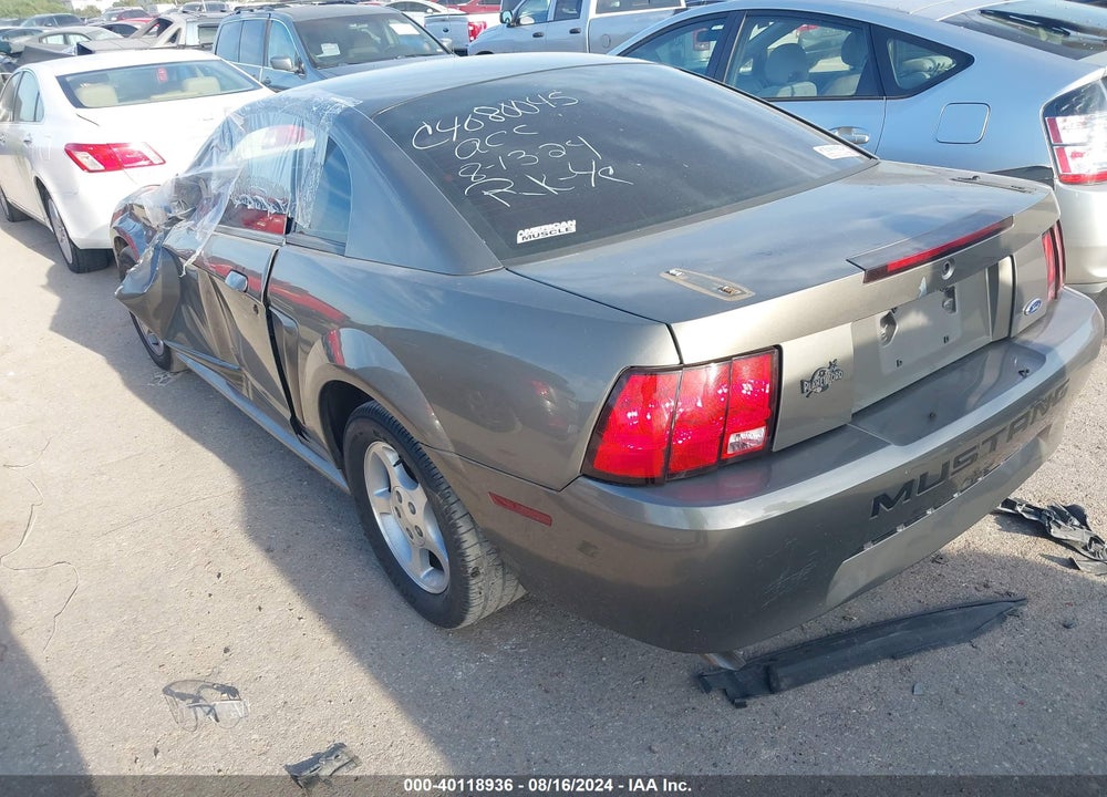 2001 FORD MUSTANG VIN: 1FAFP404X1F137127