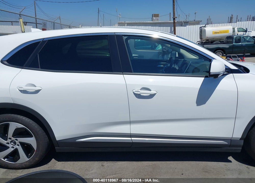 2023 VINFAST VF 8 ECO VIN: RLLV1AEB4PH000992