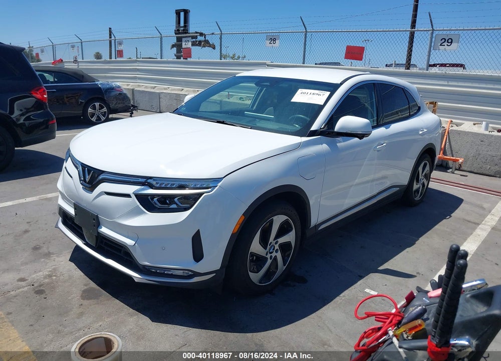 2023 VINFAST VF 8 ECO VIN: RLLV1AEB4PH000992