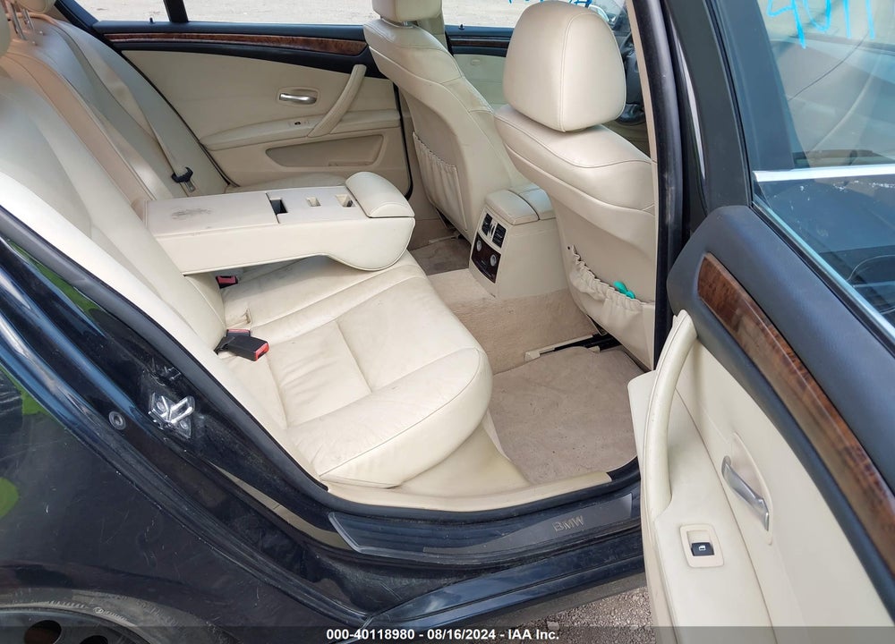 2008 BMW 528I VIN: WBANU53538CT02128