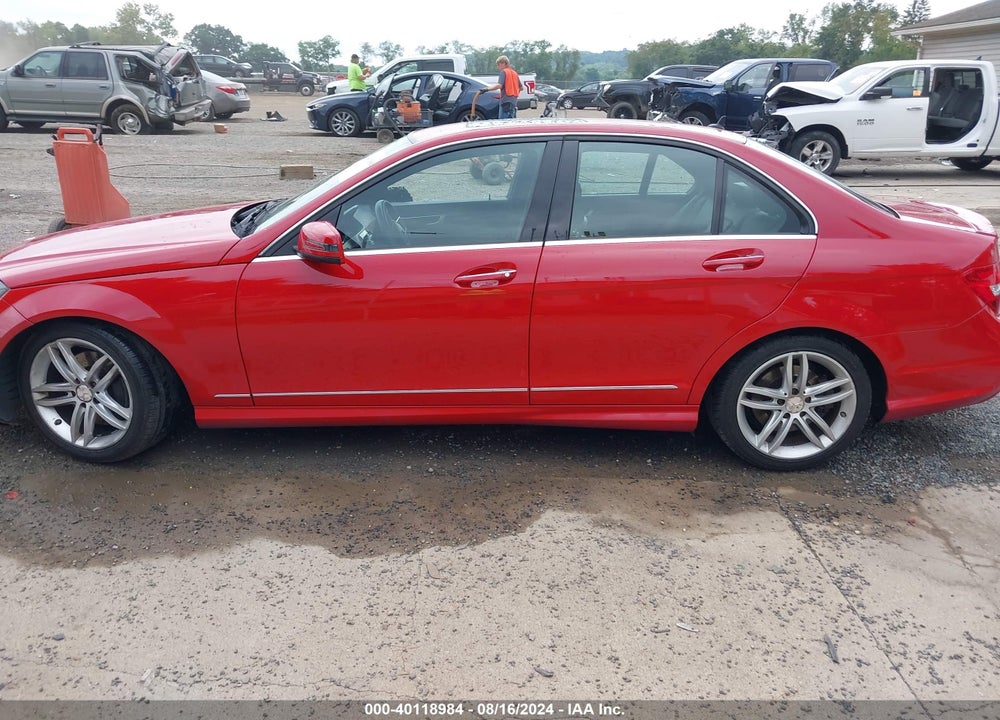 2013 MERCEDES-BENZ C 300 LUXURY 4MATIC/SPORT 4MATIC VIN: WDDGF8AB3DG020418