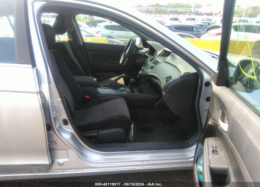 2008 HONDA ACCORD 2.4 LX VIN: 1HGCP26318A083080