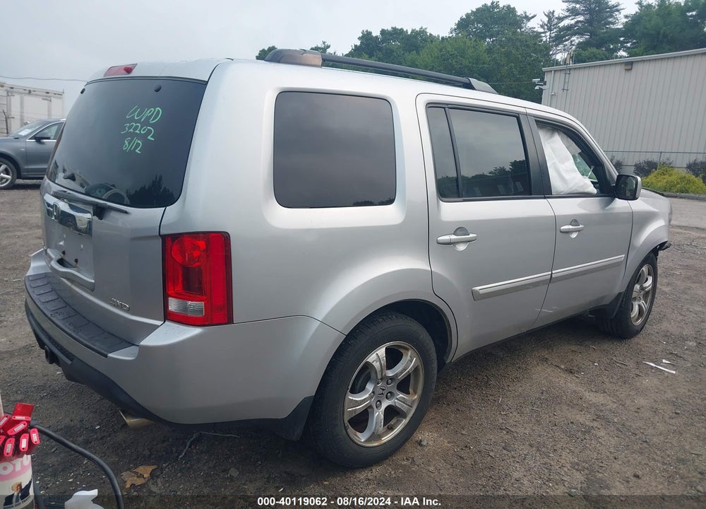 2015 HONDA PILOT EX-L VIN: 5FNYF4H79FB006030