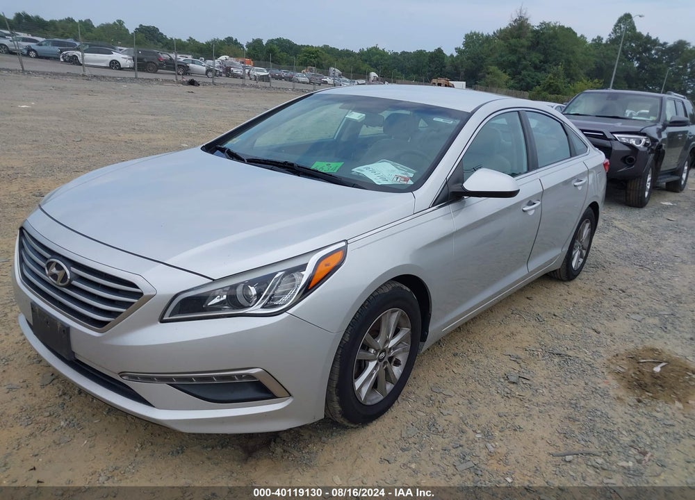 2015 HYUNDAI SONATA SE VIN: 5NPE24AF3FH159052