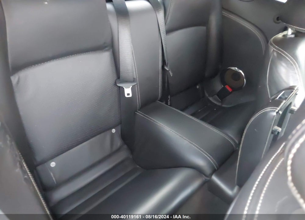 2011 JAGUAR XK VIN: SAJWA4GB0BLB41985