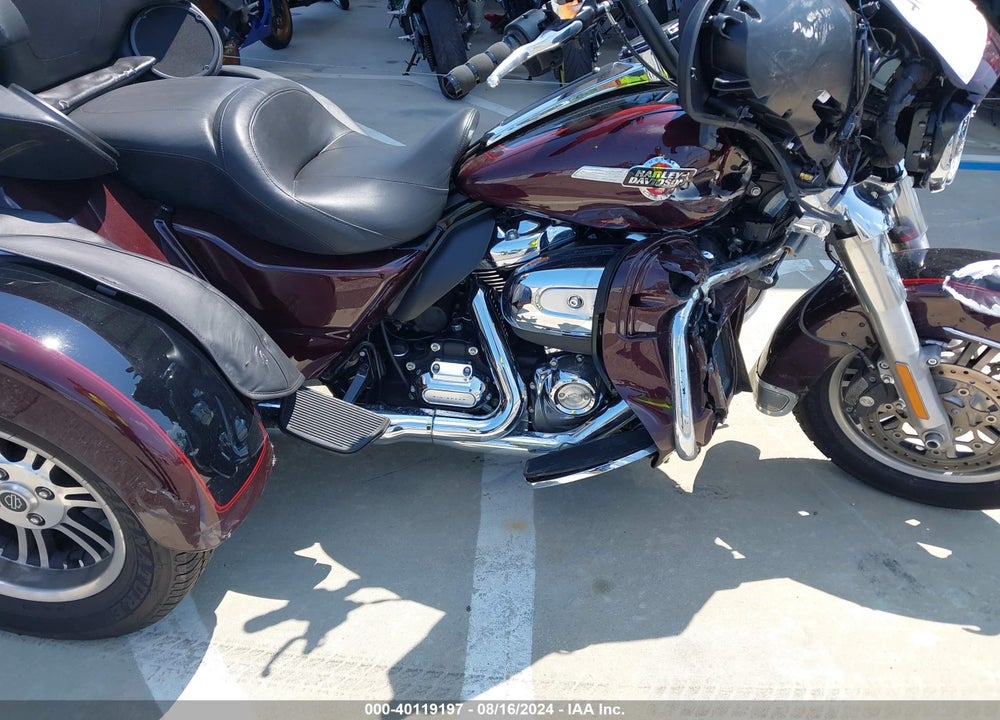 2022 HARLEY-DAVIDSON FLHTCUTG VIN: 1HD1MAF15NB852403
