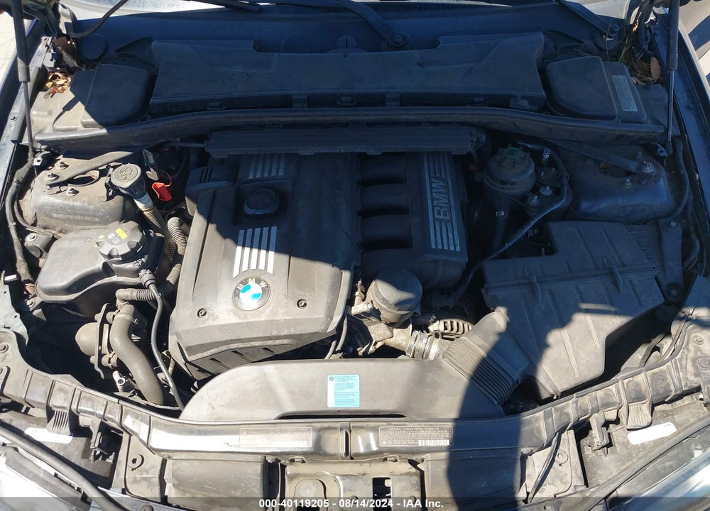 2011 BMW 128I VIN: WBAUP9C54BVL89611